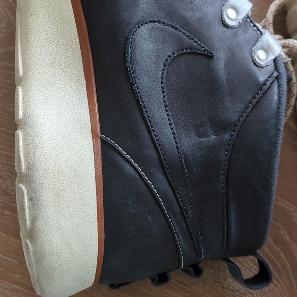 Nike Roshe Run Sneakerboot QS Quilted Men’s Size 11.5 Black - Picture 13 of 14